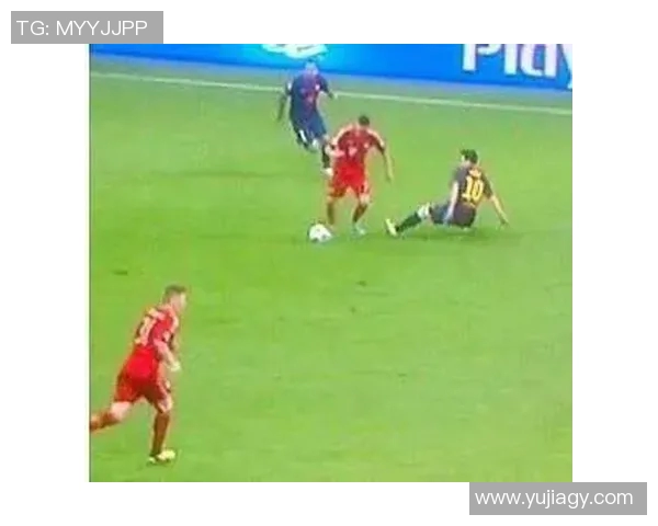 足球球星被晃倒瞬间引热议 盘点那些让对手摔倒的经典过人技巧