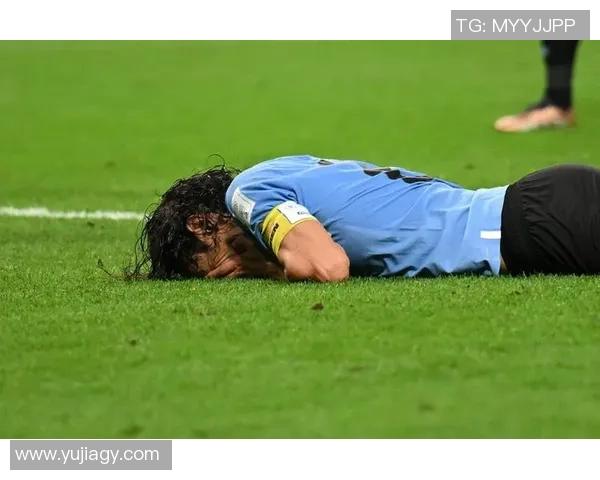 黄头发足球球星:从赛场到荣耀背后的成长故事与传奇人生 黄头发足球球星:从赛场到荣耀背后的成长故事与传奇人生